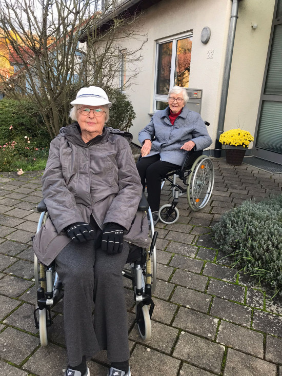 Letztes Bild von Sr. Wanda (links) mit Sr. Elisabeth