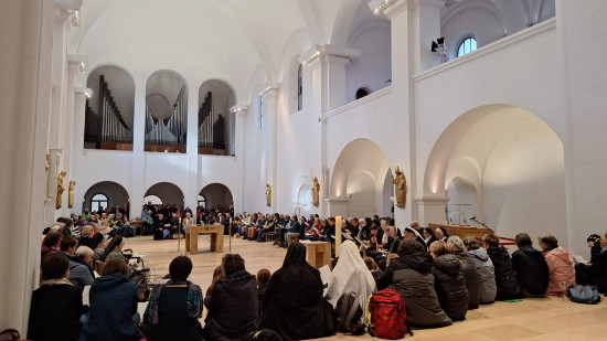 Abendgebet in der Mutterhauskirche